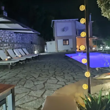 Summer Breeze Villa Nikiana